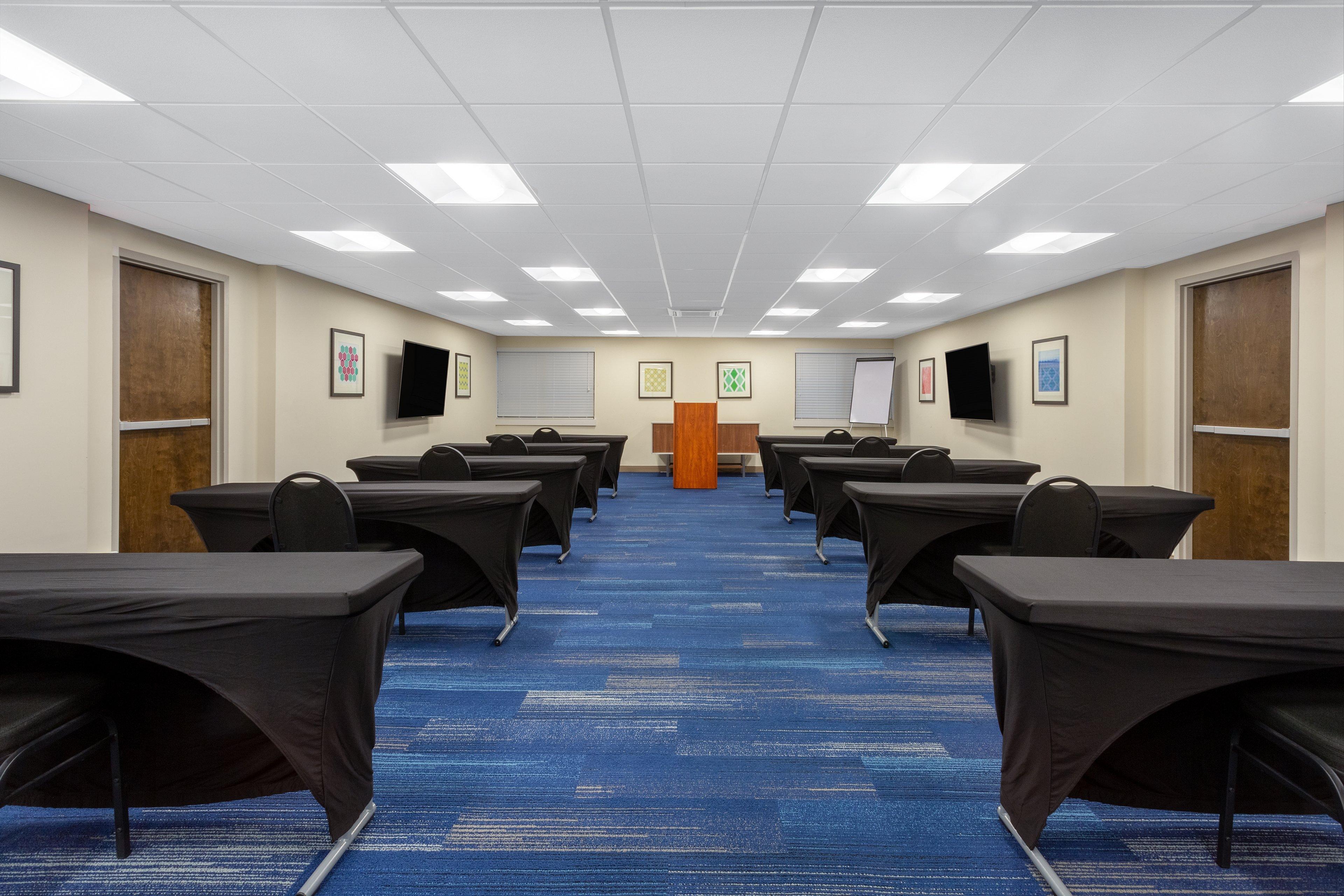 Holiday Inn Express Hotel & Suites Philadelphia - King Of Prussia By Ihg Exterior photo