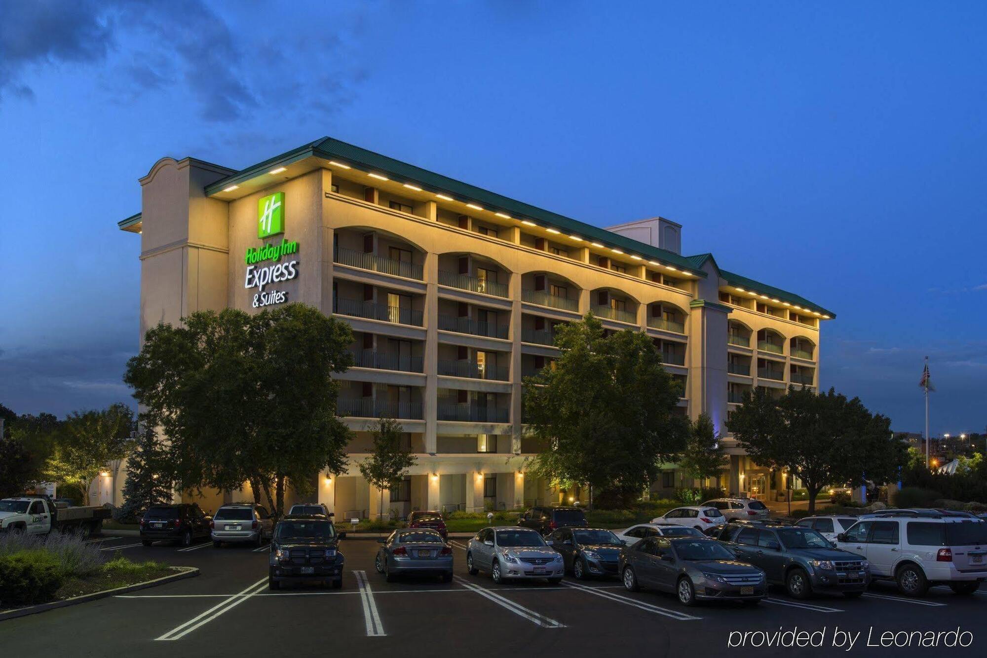 Holiday Inn Express Hotel & Suites Philadelphia - King Of Prussia By Ihg Exterior photo